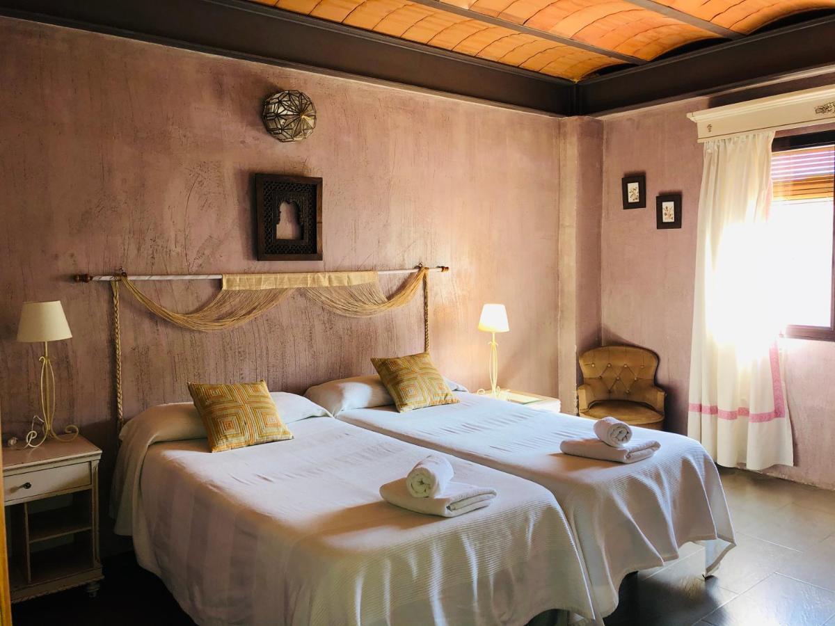 Hotel Finca Aldabra 피노스제닐 외부 사진